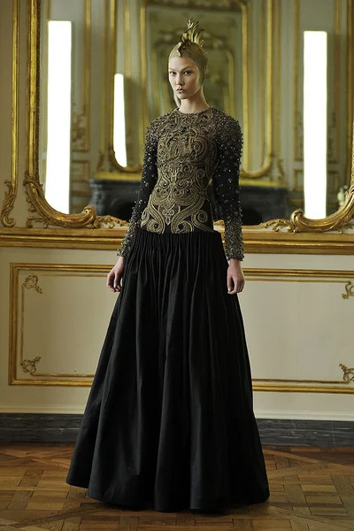 Look 15